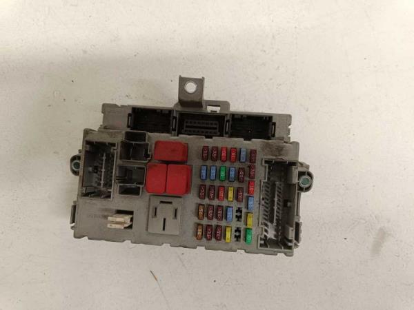 BOITE A FUSIBLE PEUGEOT BOXER/ CITROEN JUMPER/ FIAT DUCATO - Vue 1